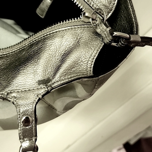 [SOLD] Silver Tribeca Coach Shoulder Bag / C Logo Signature Purse Tote - Picture 8 of 13